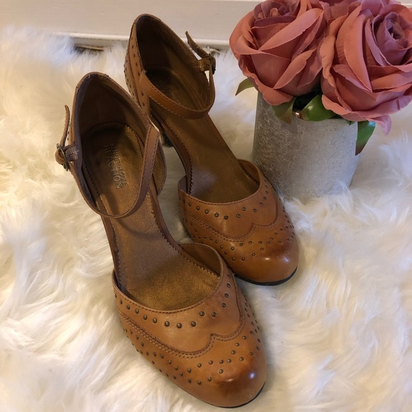 Camel leather heels - Picture 2 of 4